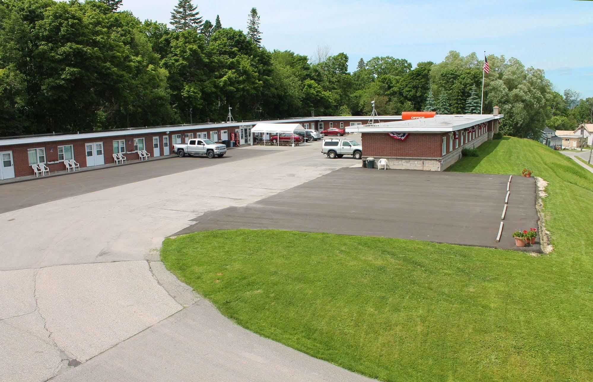 Budget Host Crestview Inn Sault Ste. Marie Exteriér fotografie